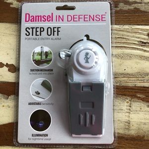 Damsel in defense door alarm